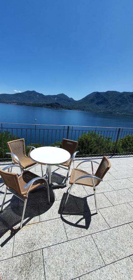 Bella Vista Lago Maggiore Ghiffa Luaran gambar